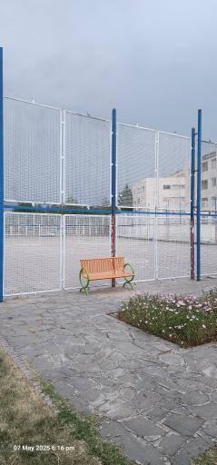 عکس زمین ورزشی امید