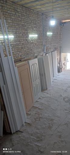 عکس صنایع چوب و رنگ آمیزی نقش و نگار