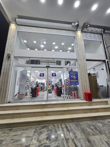 عکس فروشگاه افق کوروش