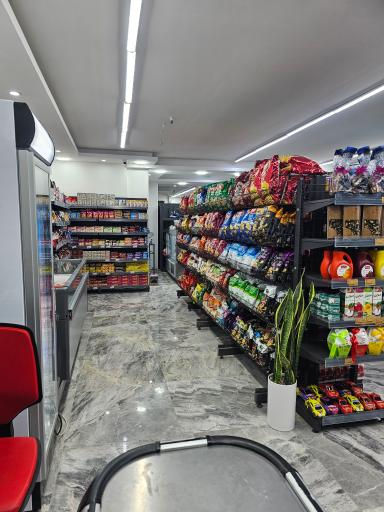 عکس فروشگاه افق کوروش