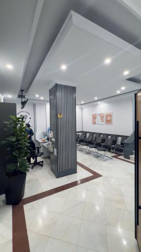 عکس دکتر حسنعلی غفاری (ارتودنتیست)