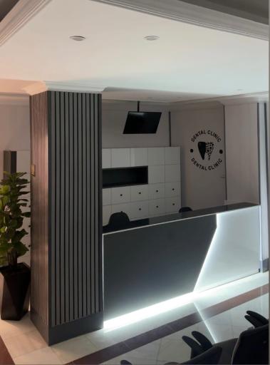 عکس دکتر حسنعلی غفاری (ارتودنتیست)