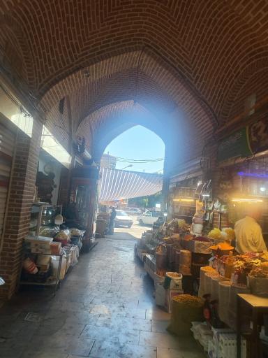 عکس بازار تاریخی ارومیه