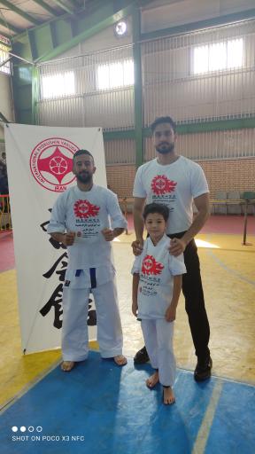 عکس باشگاه ورزشی عقاب سفید 