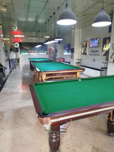 عکس کافه بیلیارد گراف