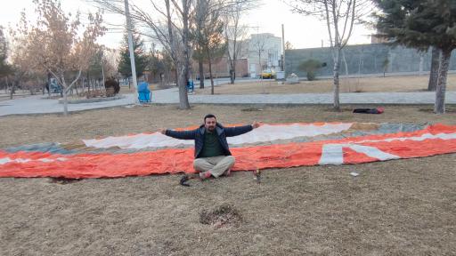 عکس پاراگلایدر مراغه (دکتررزمی)