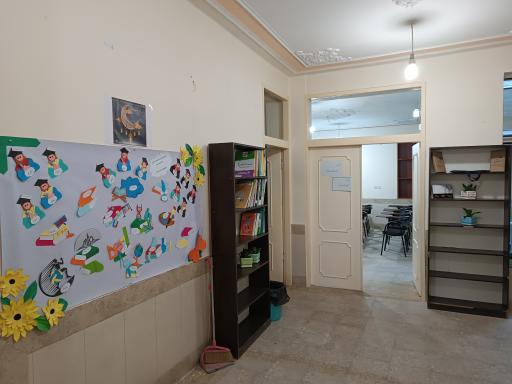 عکس دبیرستان مهردخت