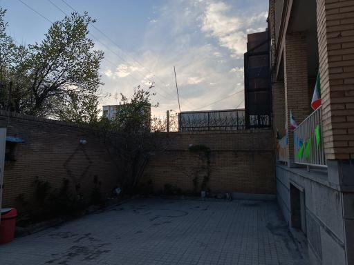 عکس دبیرستان مهردخت