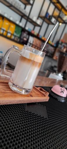 عکس کافه لاوندر 