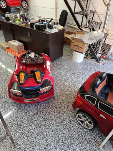 عکس ماشین شارژی عزیز تویز