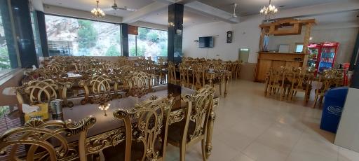 عکس رستوران عمو حسین