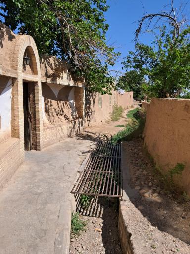 عکس کافه سنتی جیران