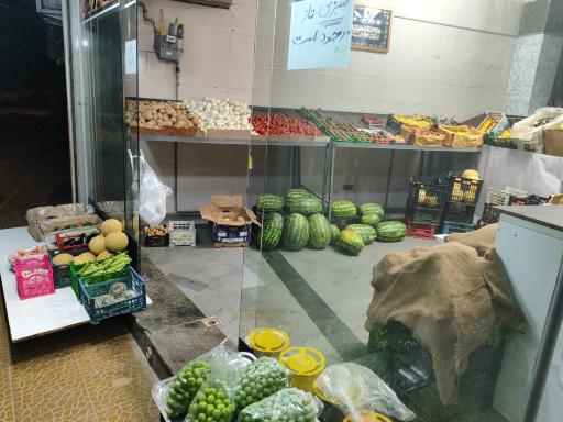 میوه فروشی محمود 