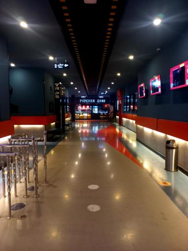 عکس پردیس سینمایی اطلس