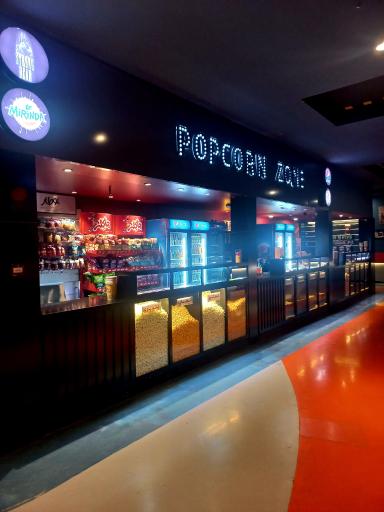 عکس پردیس سینمایی اطلس