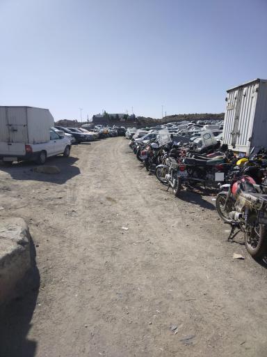 عکس توقفگاه عمومی صداقت