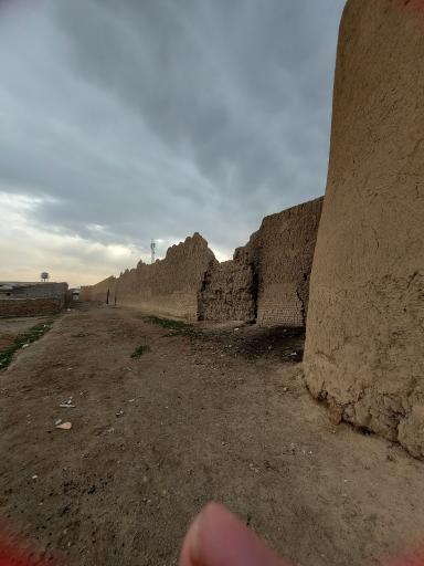 عکس قلعه روستای دهشاد