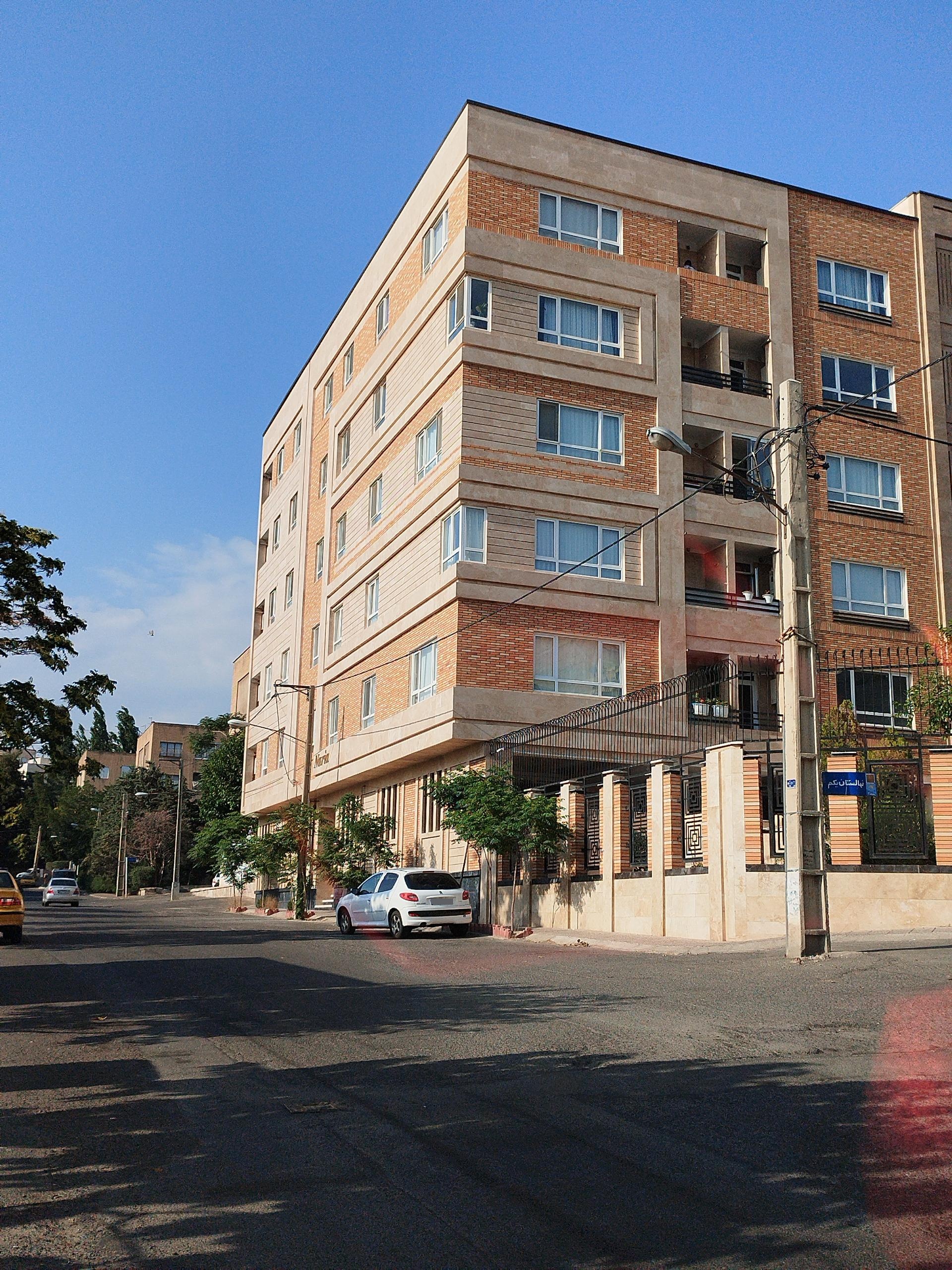 عکس ساختمان ناریا