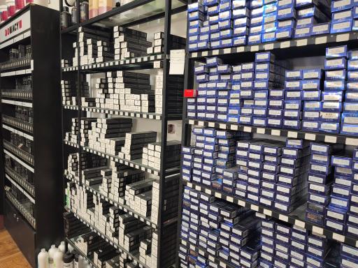 عکس لوازم آرایشی و بهداشتی پاریس