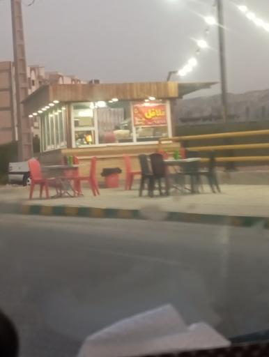 عکس دکه ساندویچ فلافل