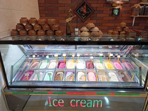 عکس کافه بستنی مهدیار 