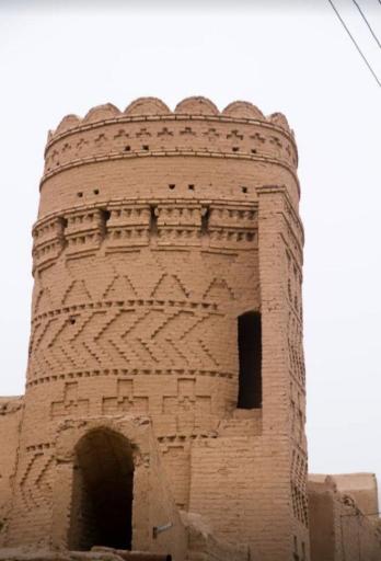 عکس برج علی بیک