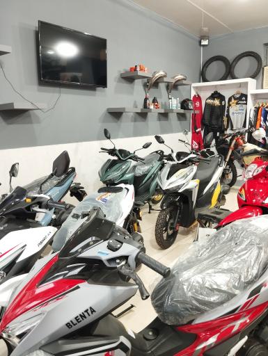 عکس فروشگاه اندرو لند 