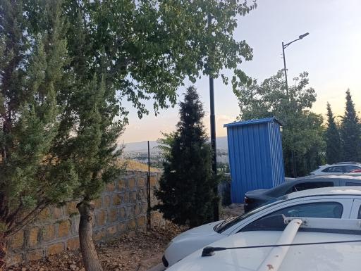 عکس پارکینگ عمومی باباکوهی