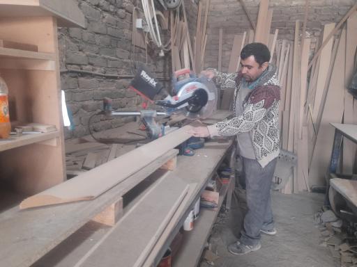 عکس نجاری و رنگ کاری امامی