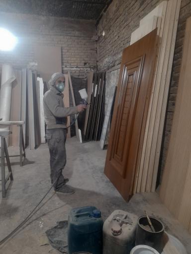 عکس نجاری و رنگ کاری امامی