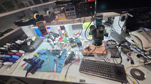 عکس تعمیرات کنسول بازی