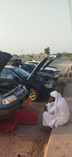 عکس تعمیرگاه زانیار