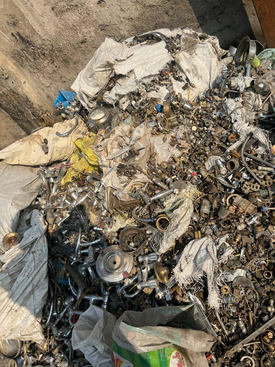 عکس فلزات رنگین نوین