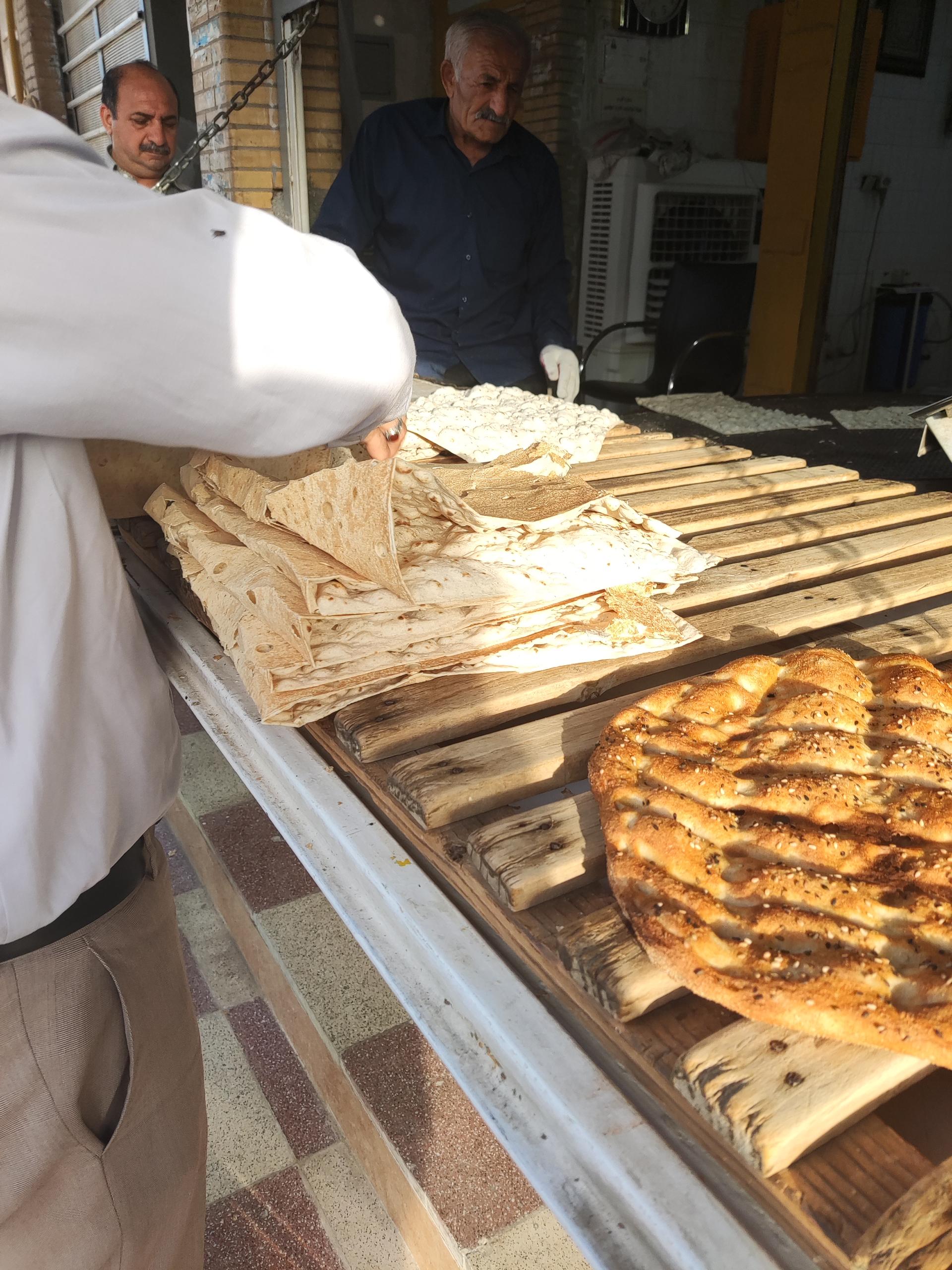 عکس نانوایی تقی پور