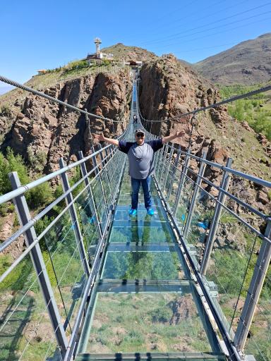 عکس پل معلق شیشه ای هیر