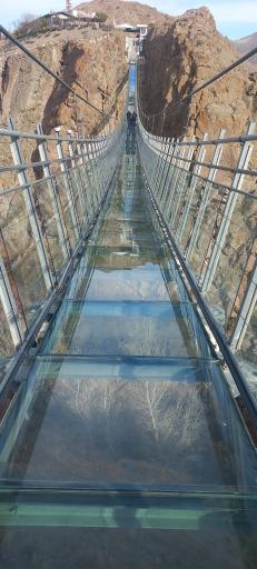 عکس پل معلق شیشه ای هیر