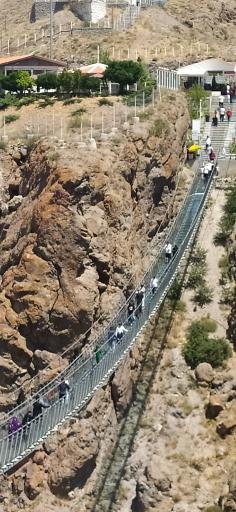 عکس پل معلق شیشه ای هیر