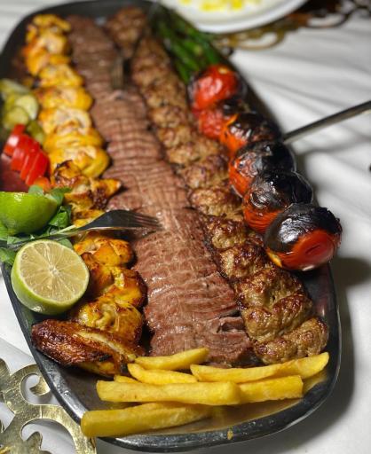 عکس رستوران درخشان فولادشهر