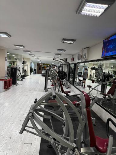 عکس مجموعه ورزشی اورانوس