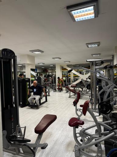 عکس مجموعه ورزشی اورانوس