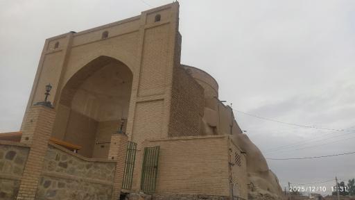 عکس مقبره شیخ محمود مزدقانی