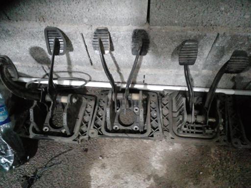 عکس خدمات بوستر و ترمز خودرو