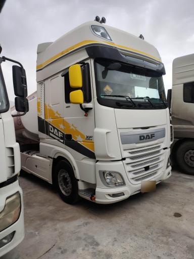 عکس تعمیرگاه تریلی امیرمحمد