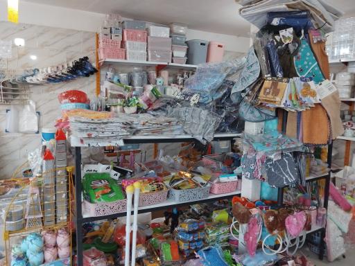 عکس پلاستیک فروشی پذیرا