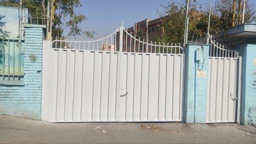 عکس دبیرستان طالقانی دوره اول متوسطه