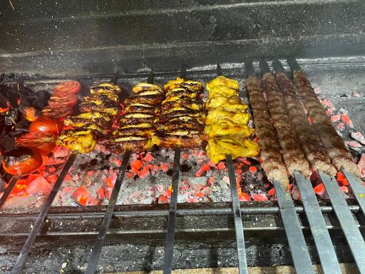 عکس کبابی گلپایگانی عمو حسن