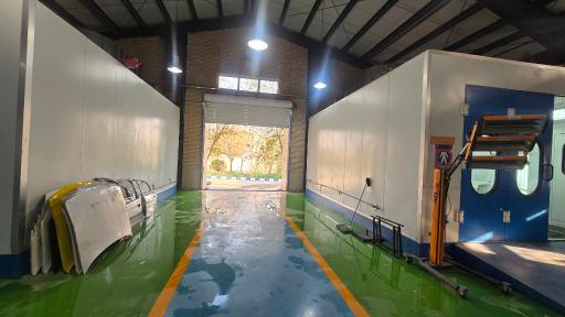 عکس مجتمع آموزشی و خودرویی بیابانی