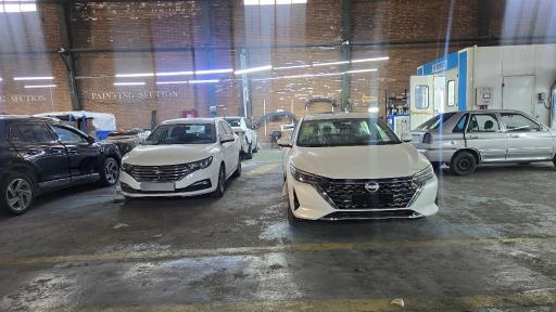 عکس مجتمع آموزشی و خودرویی بیابانی