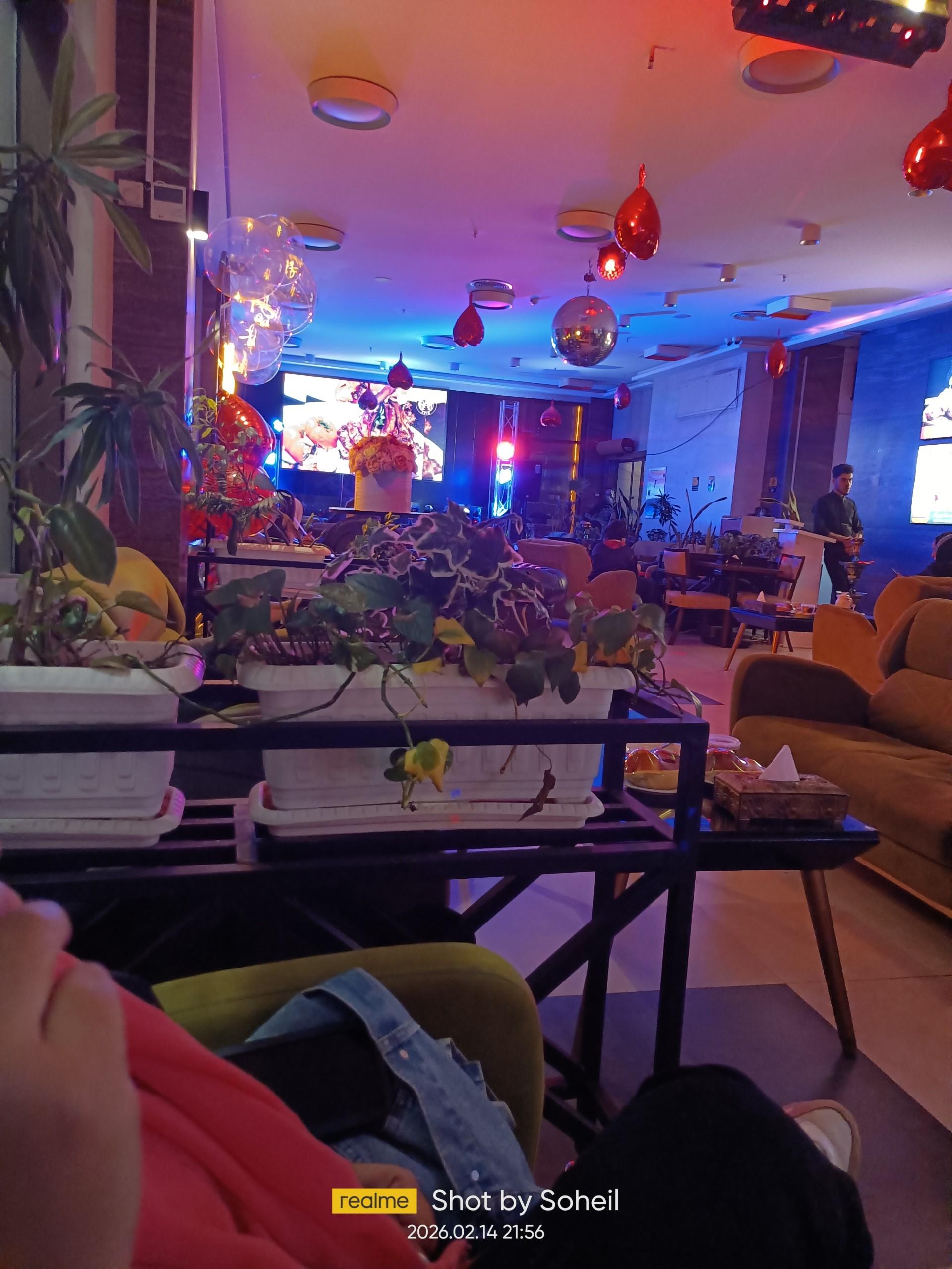 عکس کافه رستوران آریو