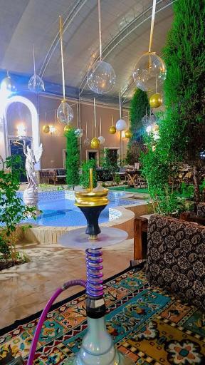 عکس کافه باغ لیان